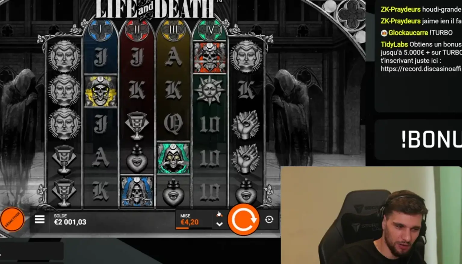 Glockaucarre concentré lors d'une session high stakes